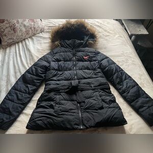Hollister Y2K Navy Puffer Jacket Fur Hood Medium Casual 00s Preppy Bratz Cali